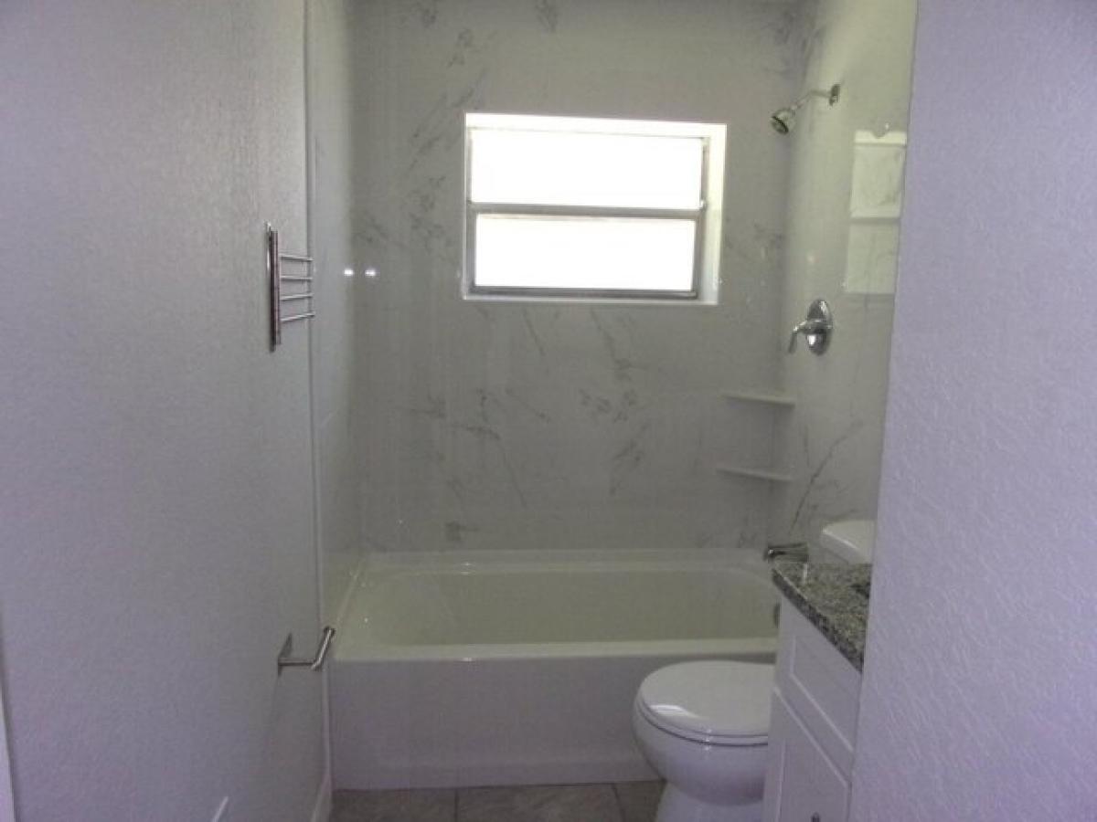 Picture of Home For Sale in Fort Pierce, Florida, United States