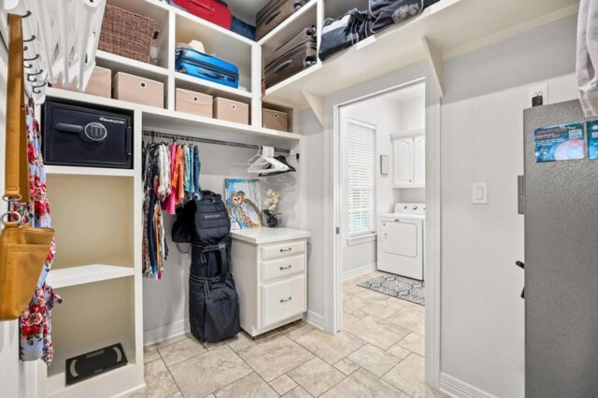 Picture of Home For Sale in Arp, Texas, United States