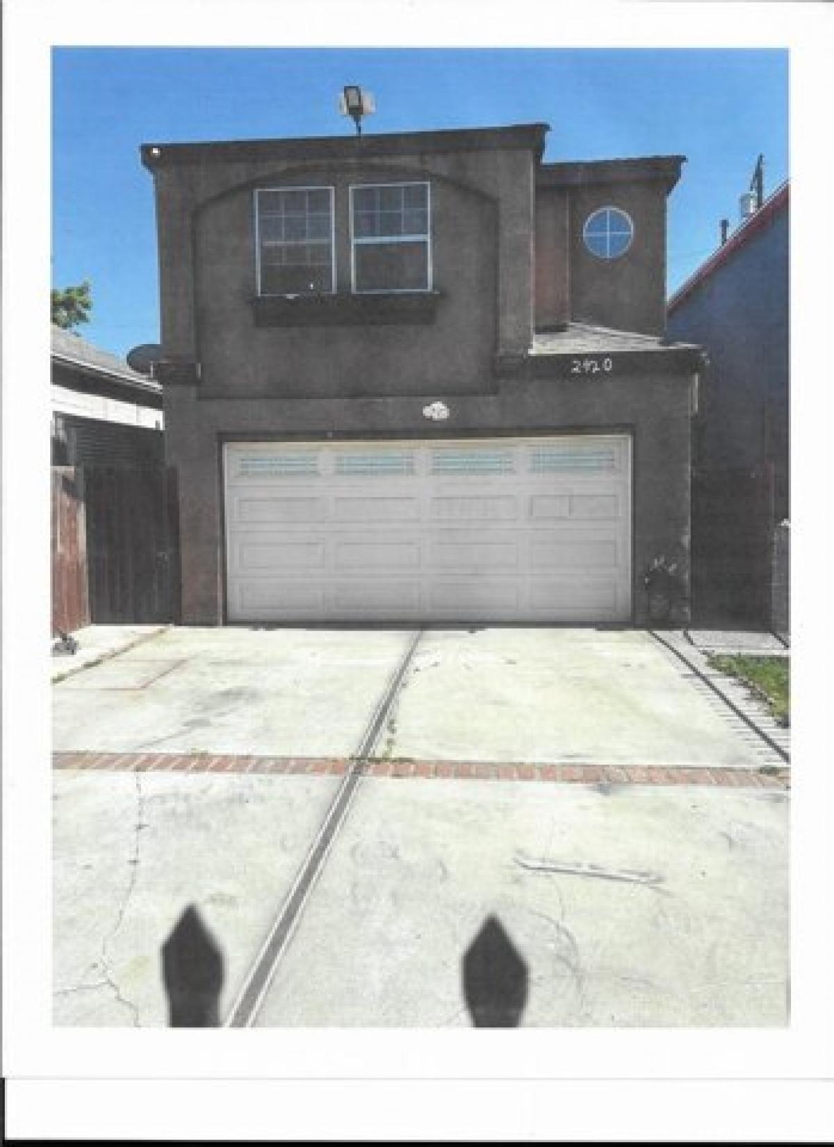 Picture of Home For Sale in Los Angeles, California, United States