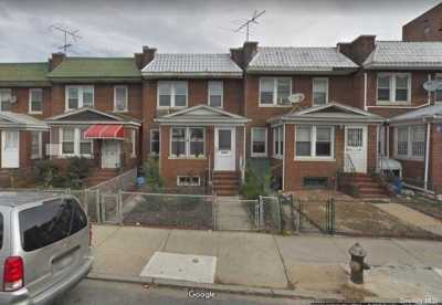 Home For Sale in Rego Park, New York