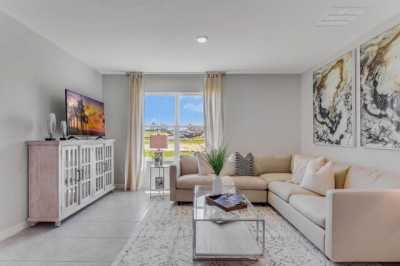 Home For Sale in Deltona, Florida