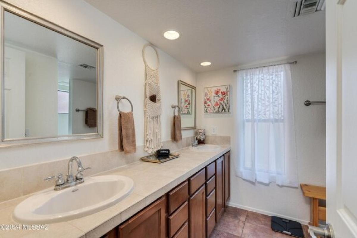 Picture of Home For Sale in Tucson, Arizona, United States