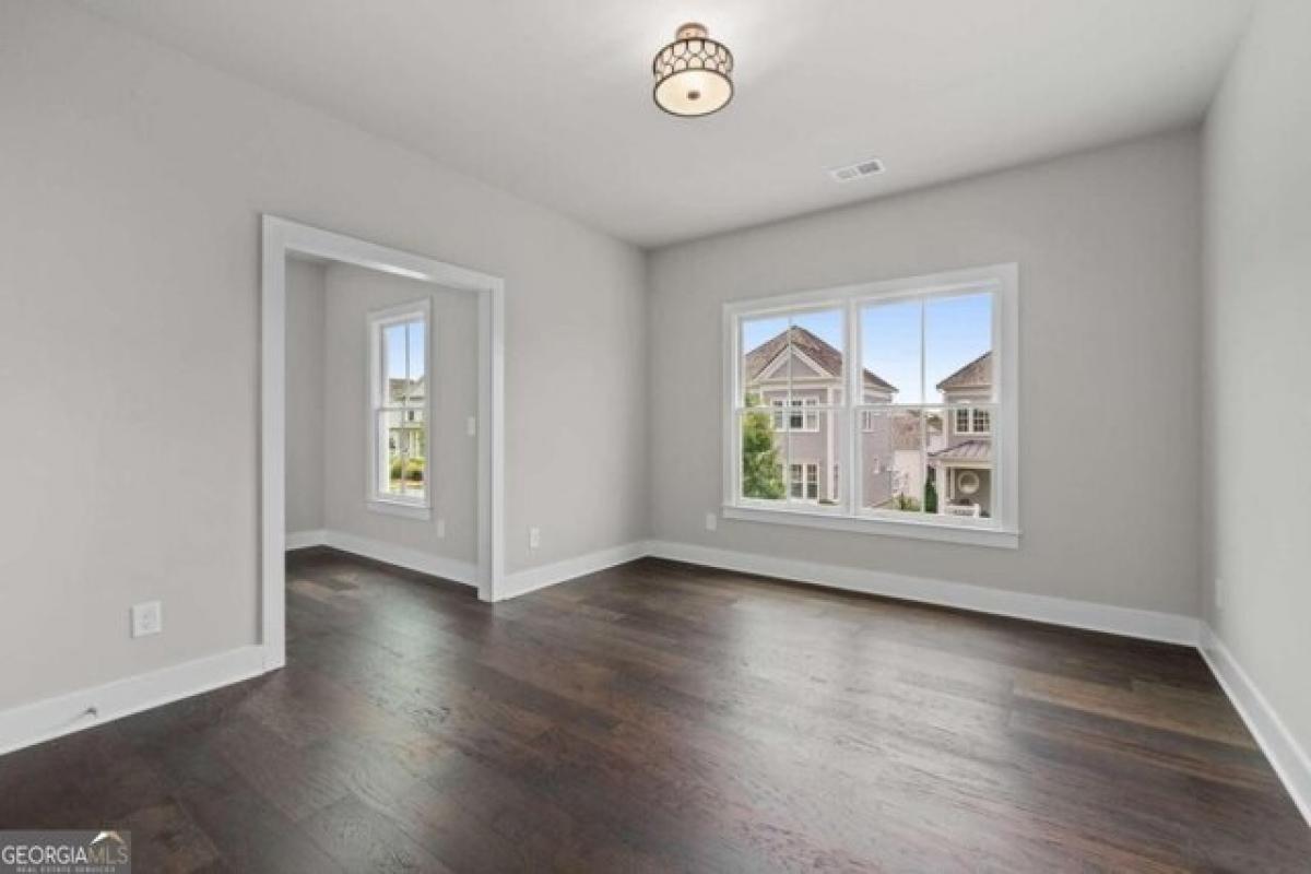 Picture of Home For Sale in Cumming, Georgia, United States