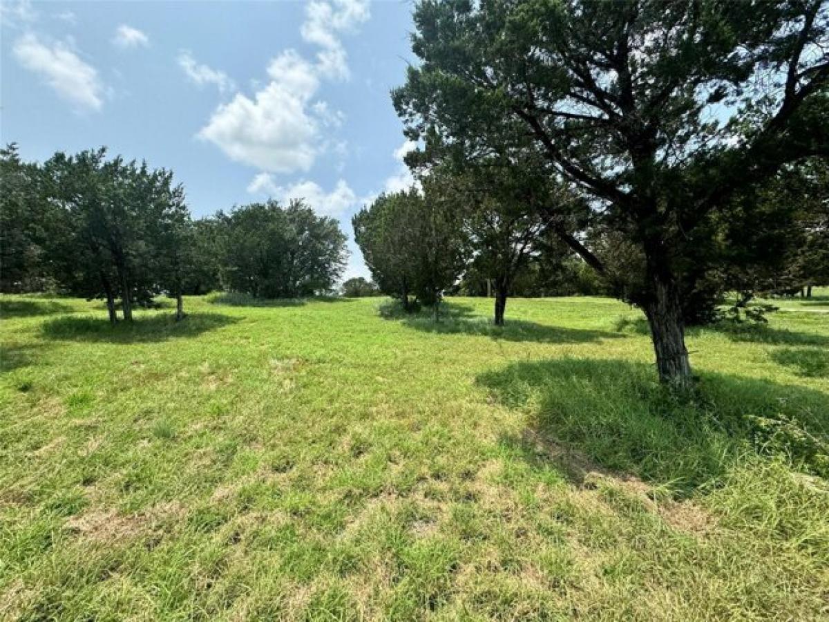 Picture of Residential Land For Sale in Cleburne, Texas, United States