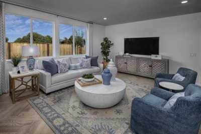 Home For Sale in Hollister, California