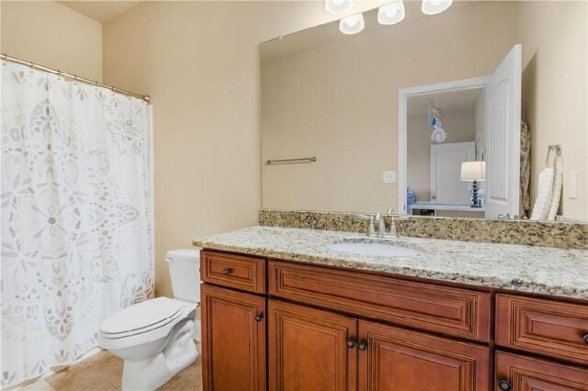 Picture of Home For Sale in Mobile, Alabama, United States