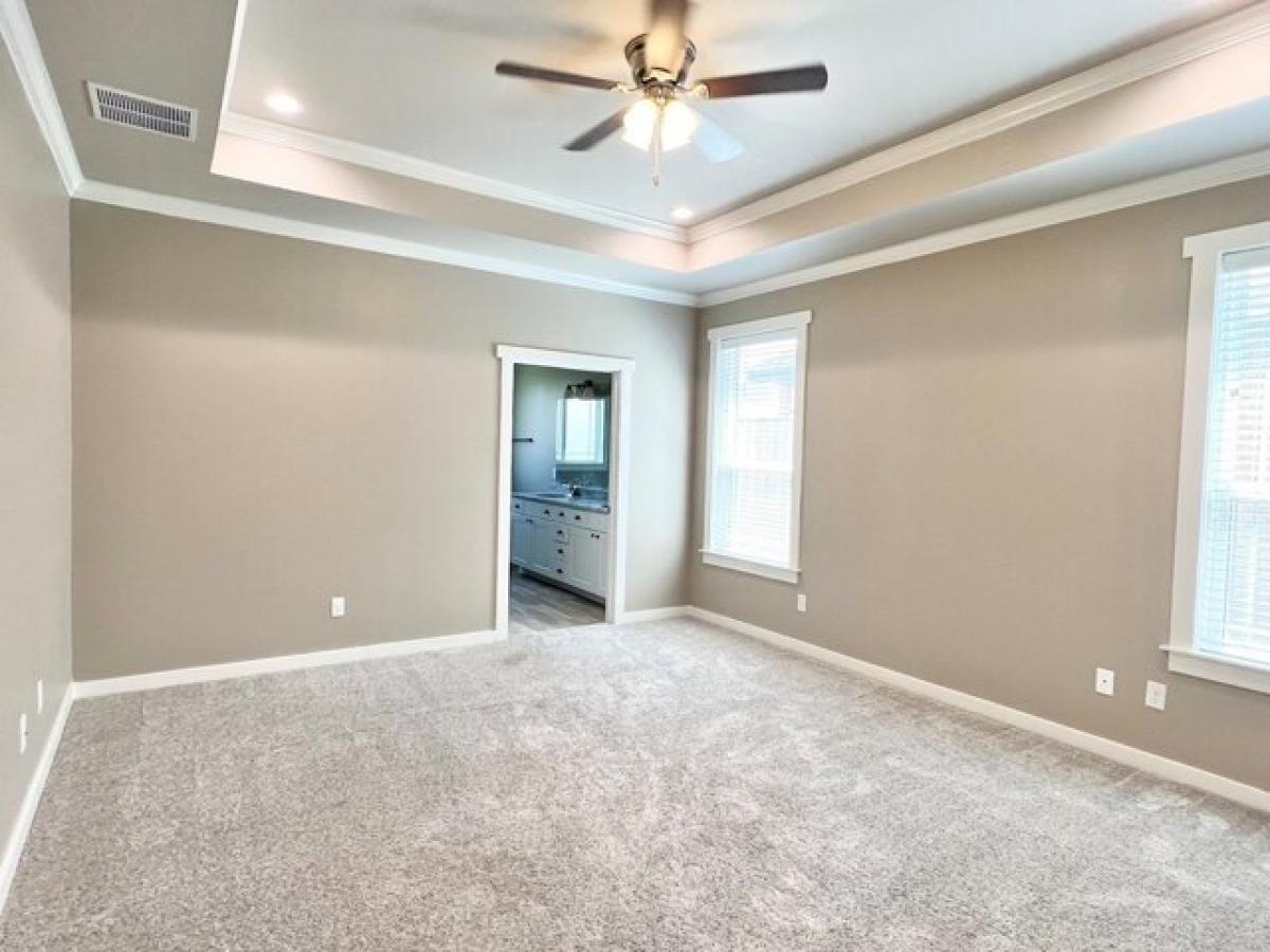 Picture of Home For Sale in San Angelo, Texas, United States