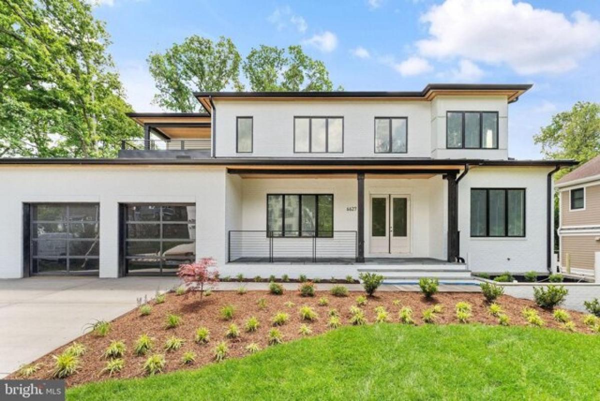 Picture of Home For Sale in Falls Church, Virginia, United States