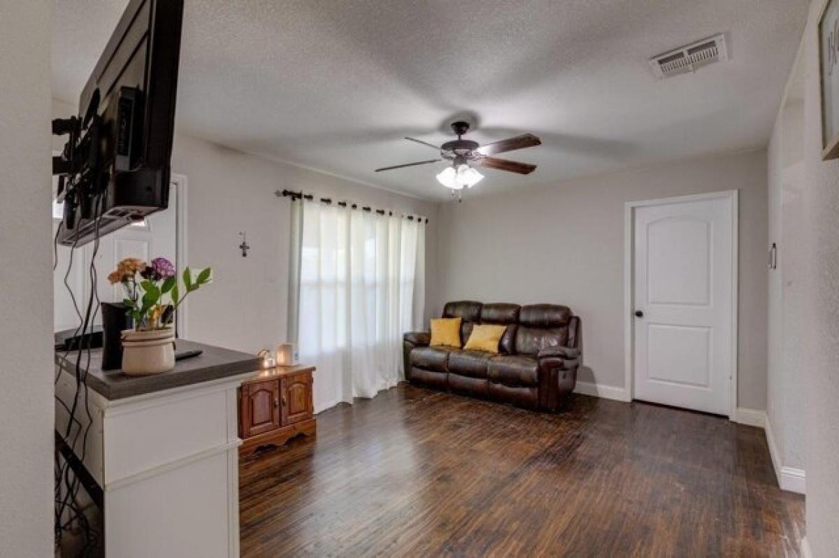 Picture of Home For Sale in Fort Worth, Texas, United States