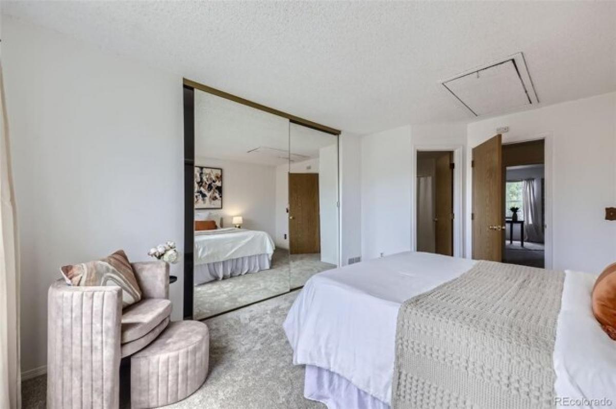 Picture of Home For Sale in Denver, Colorado, United States