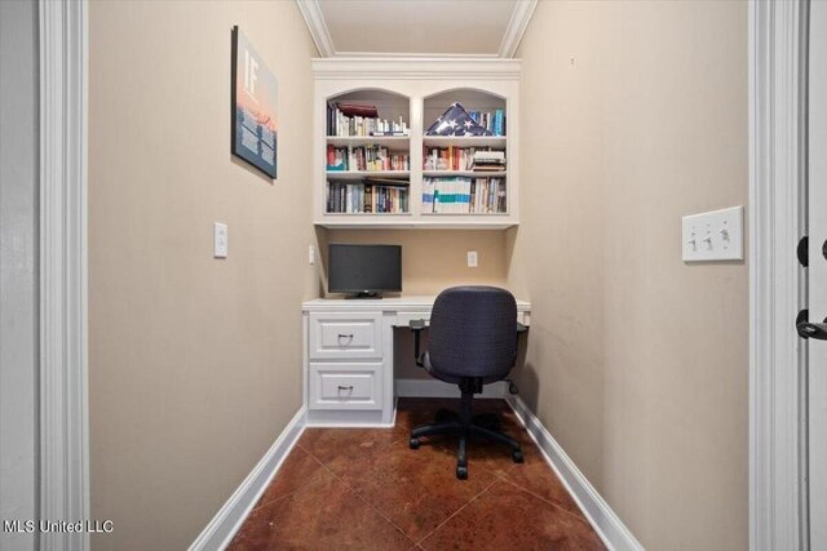 Picture of Home For Sale in Brandon, Mississippi, United States