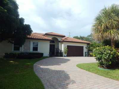 Home For Sale in Boca Raton, Florida