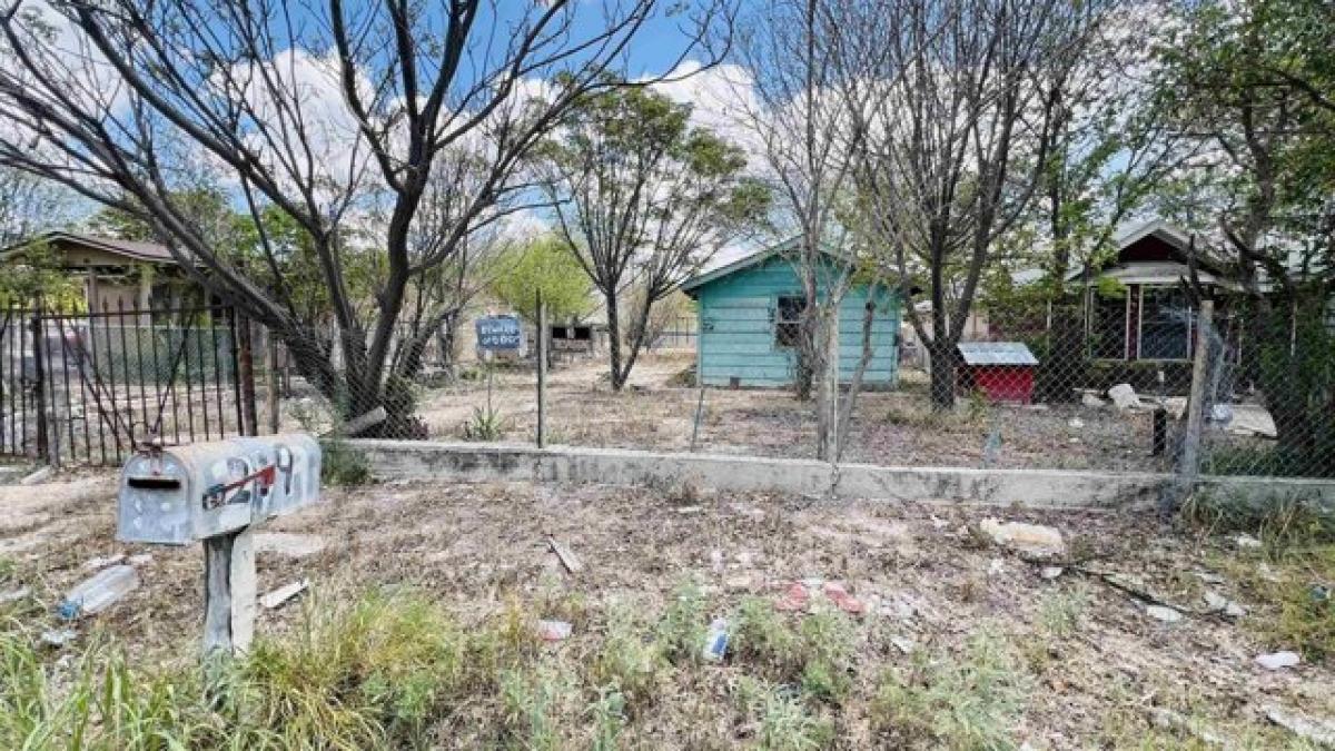 Picture of Home For Sale in Del Rio, Texas, United States