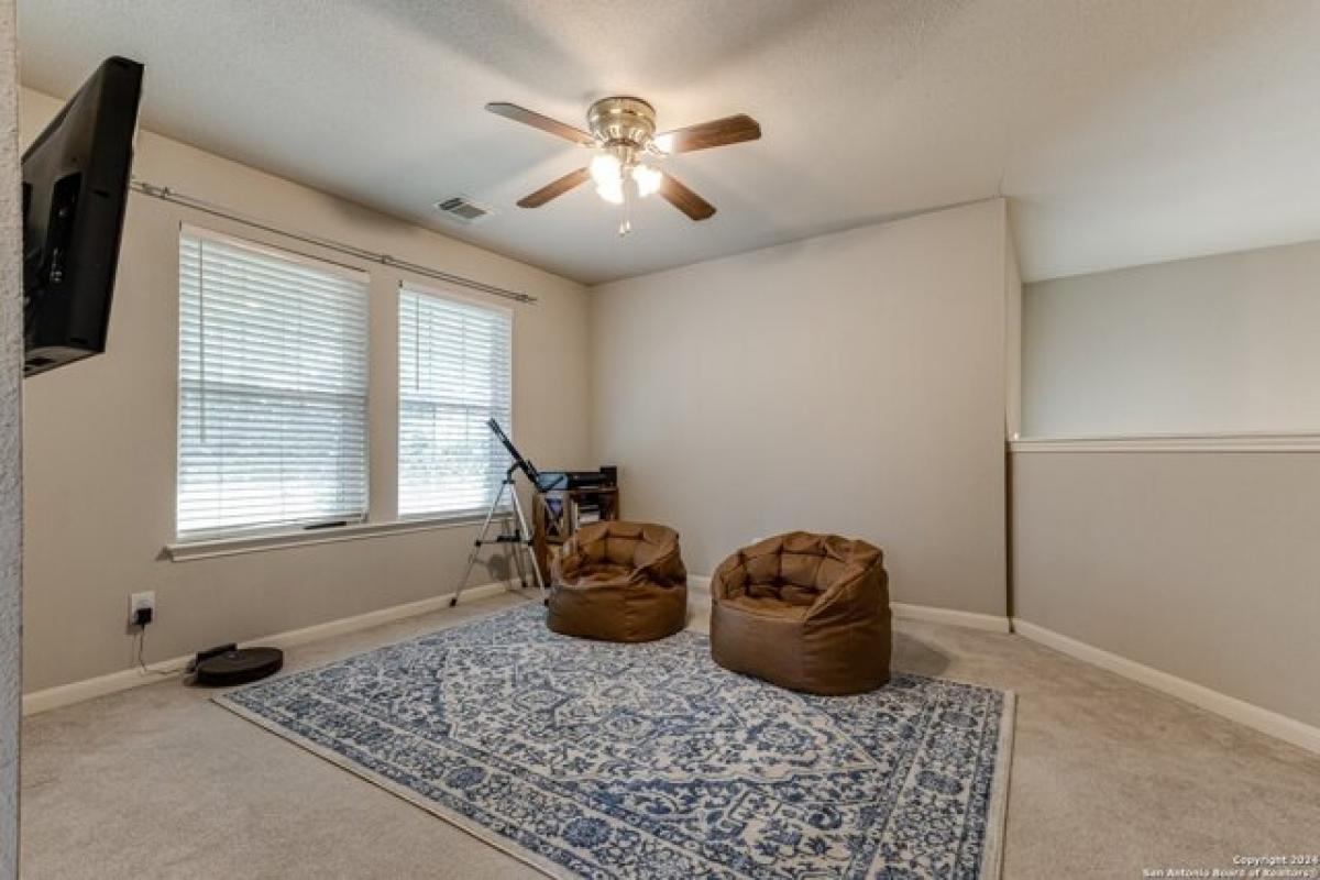 Picture of Home For Sale in San Antonio, Texas, United States