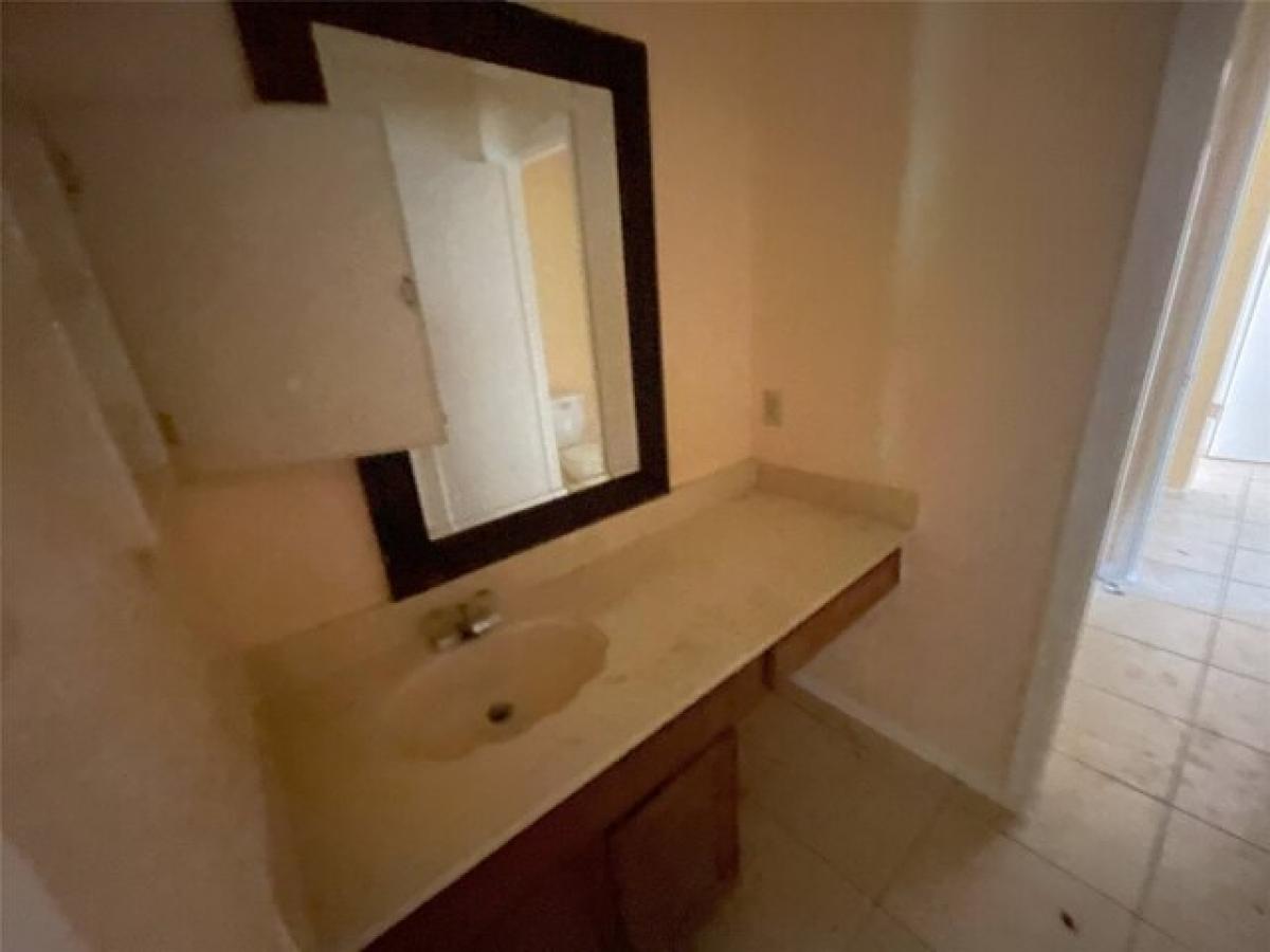 Picture of Home For Sale in Houston, Texas, United States