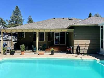 Home For Sale in Medford, Oregon