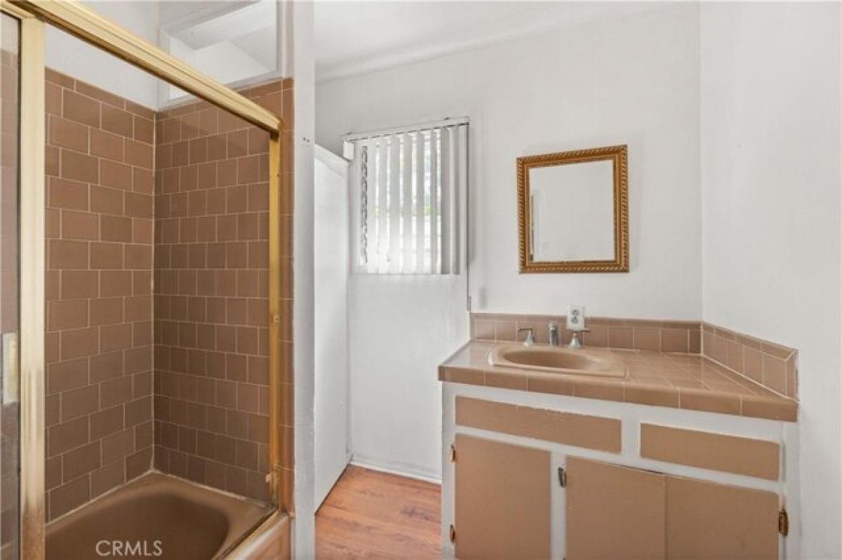 Picture of Home For Sale in Los Angeles, California, United States