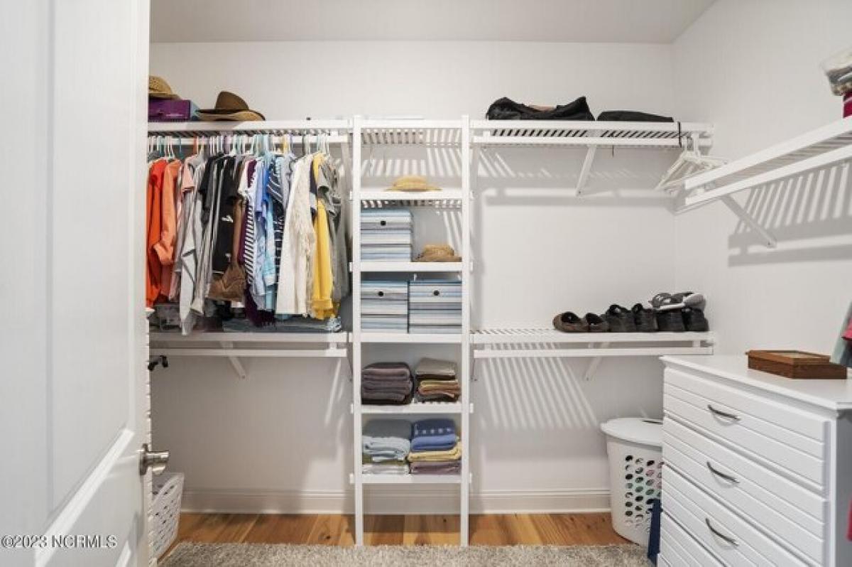 Picture of Home For Sale in Southport, North Carolina, United States