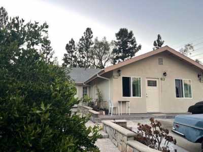 Home For Rent in Irvine, California