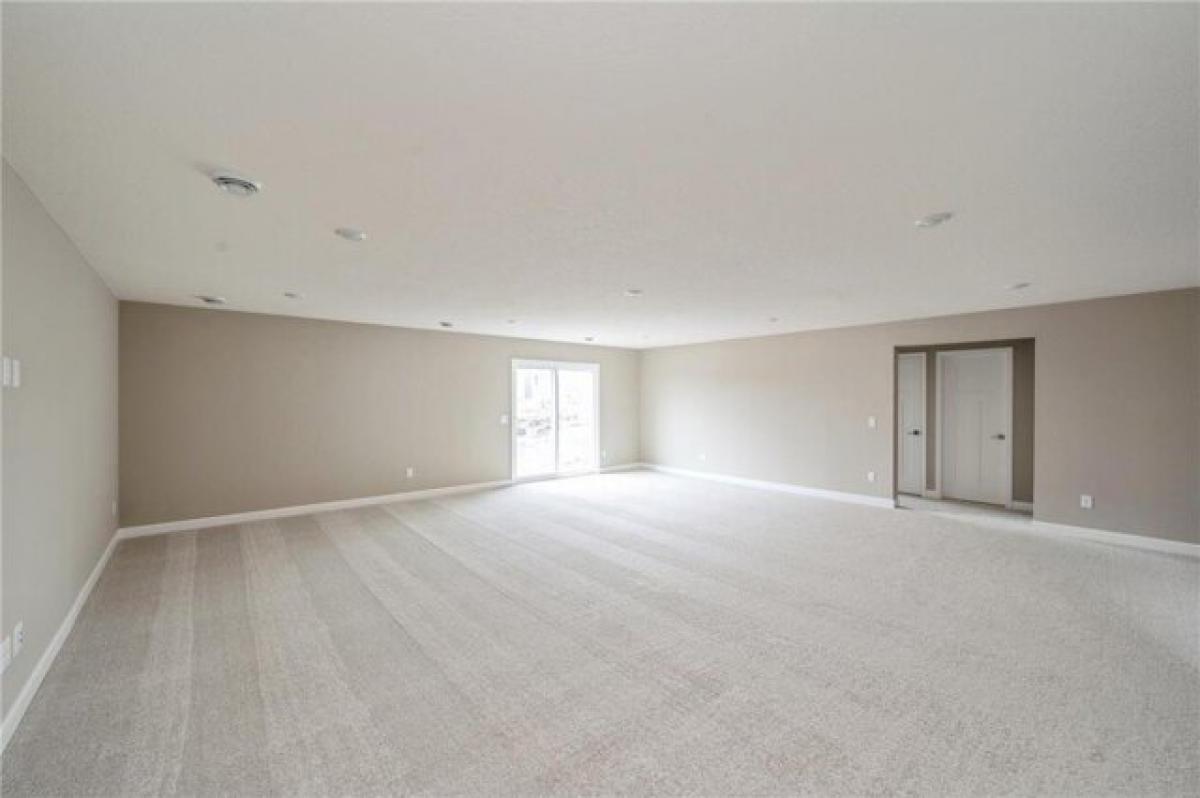 Picture of Home For Sale in Lakeville, Minnesota, United States