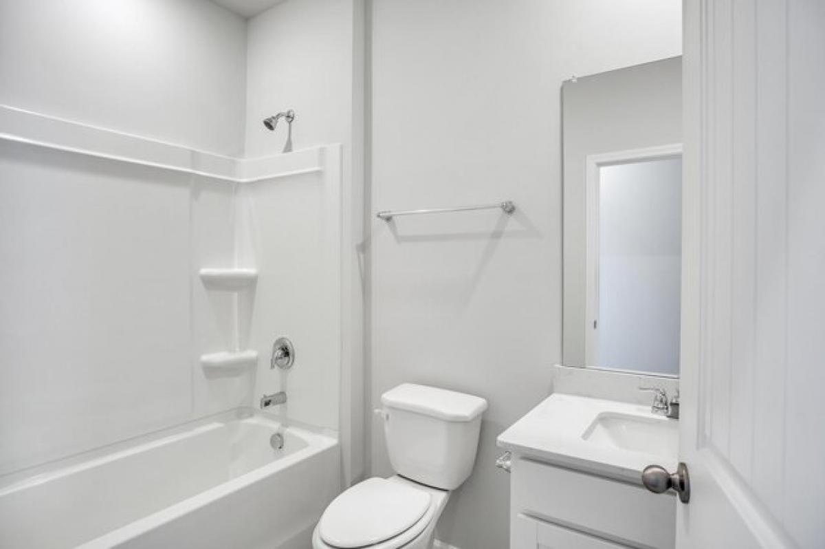 Picture of Home For Sale in White House, Tennessee, United States