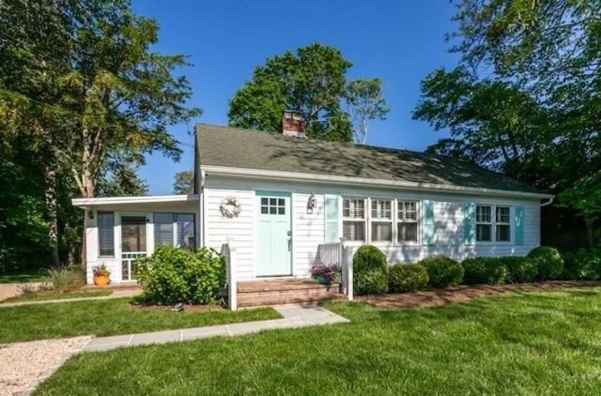 Picture of Home For Rent in East Hampton, New York, United States