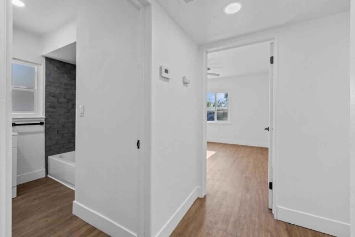 Picture of Home For Sale in Fresno, California, United States