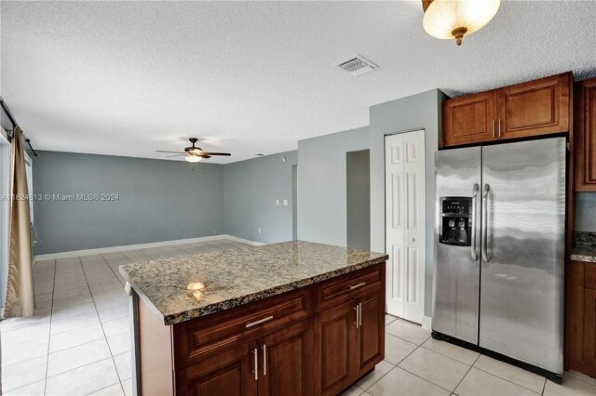 Picture of Home For Sale in Davie, Florida, United States