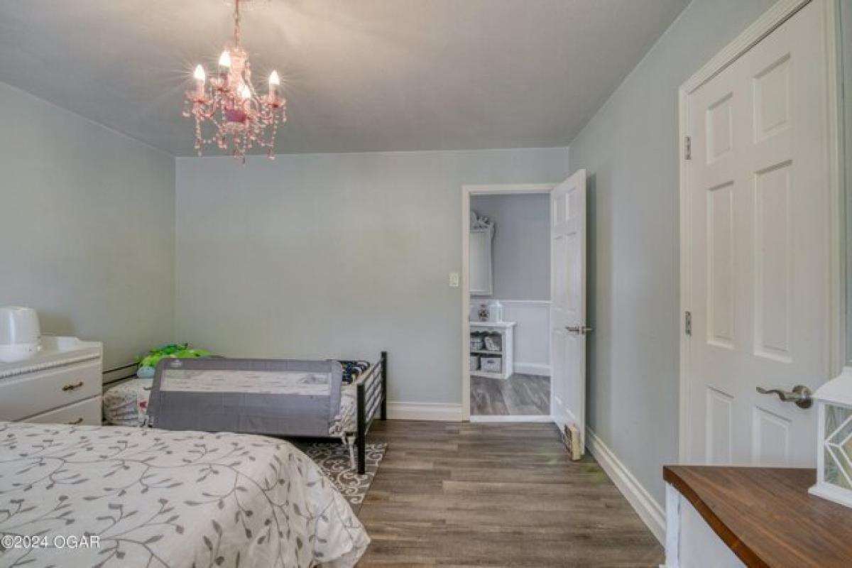 Picture of Home For Sale in Joplin, Missouri, United States