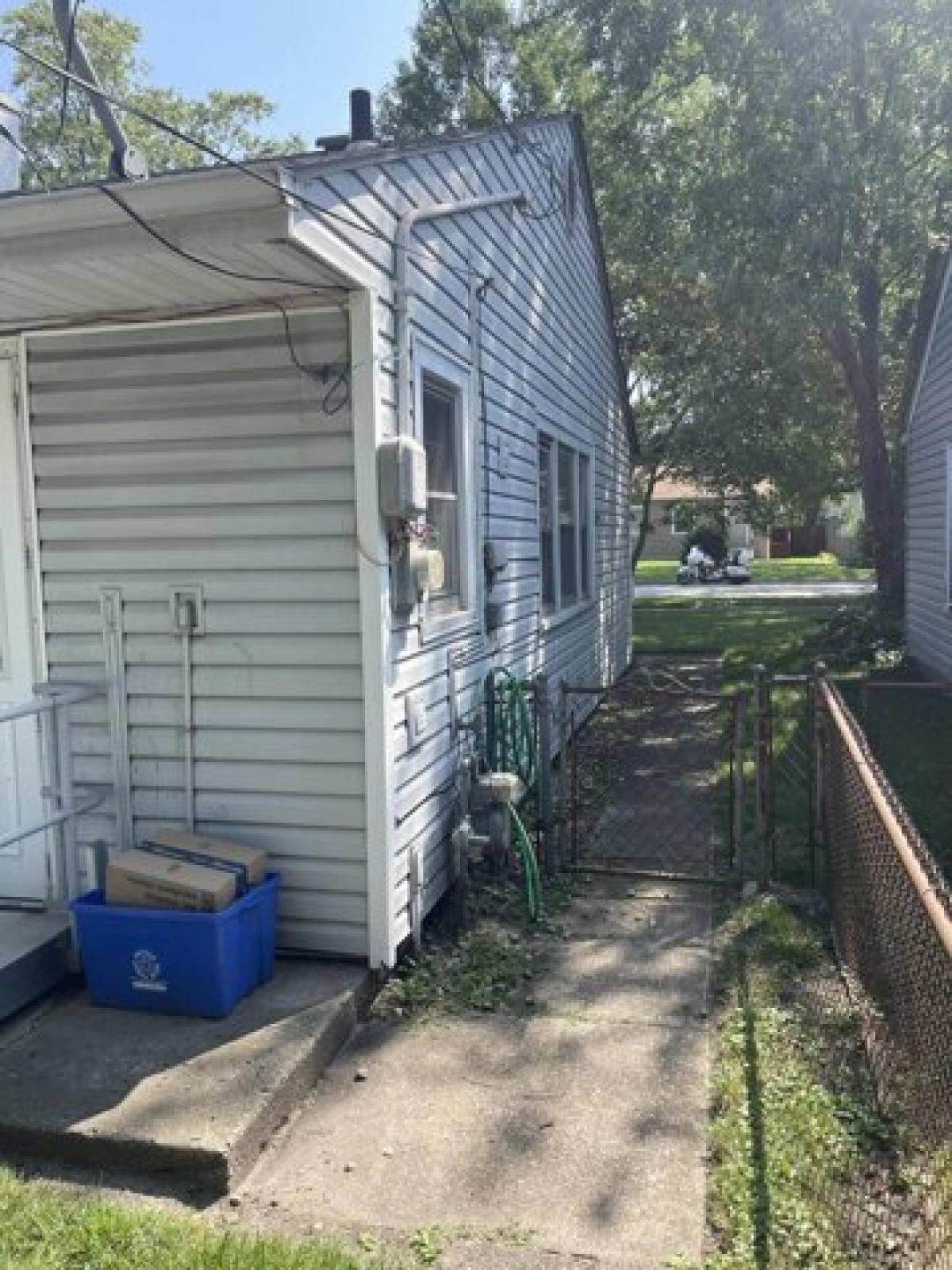 Picture of Home For Sale in Hammond, Indiana, United States