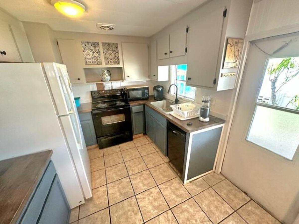 Picture of Home For Sale in Largo, Florida, United States