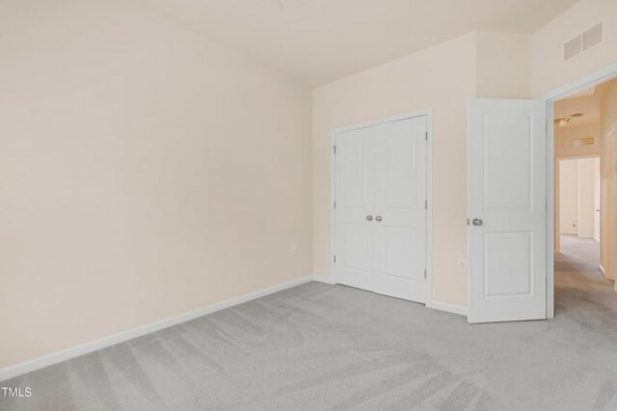 Picture of Home For Sale in Raleigh, North Carolina, United States