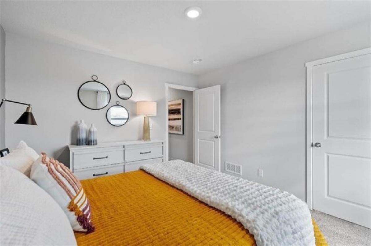 Picture of Home For Sale in Urbandale, Iowa, United States