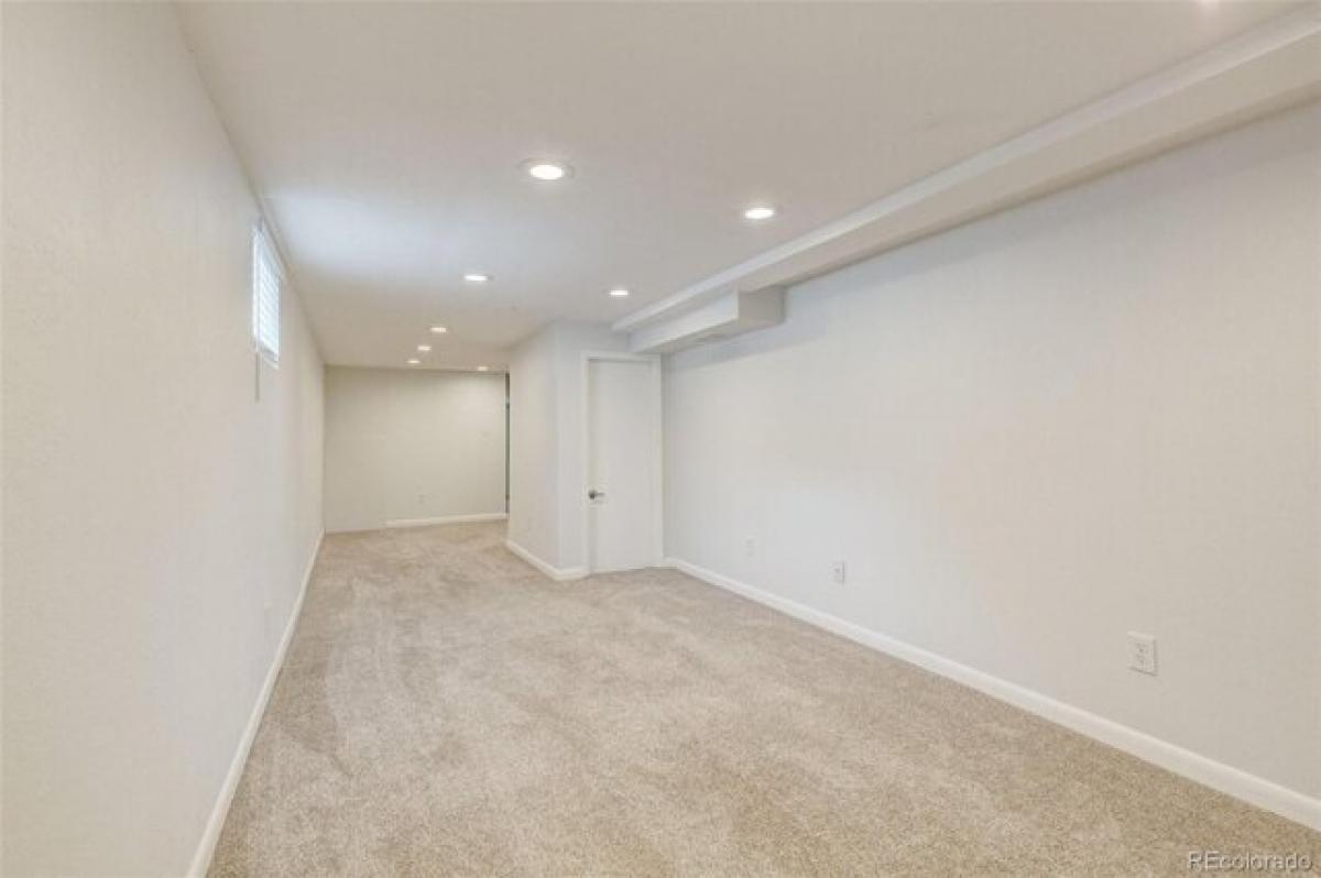 Picture of Home For Sale in Broomfield, Colorado, United States