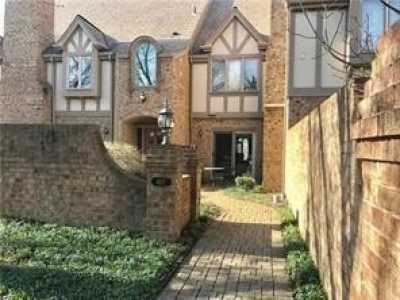 Home For Rent in Pittsburgh, Pennsylvania