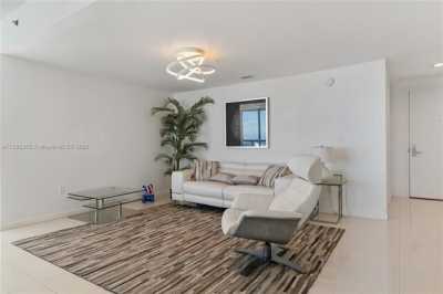 Home For Rent in Miami, Florida