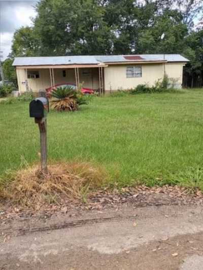 Home For Sale in Denham Springs, Louisiana