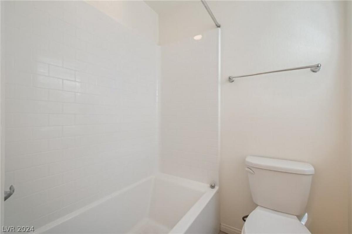 Picture of Home For Sale in Henderson, Nevada, United States