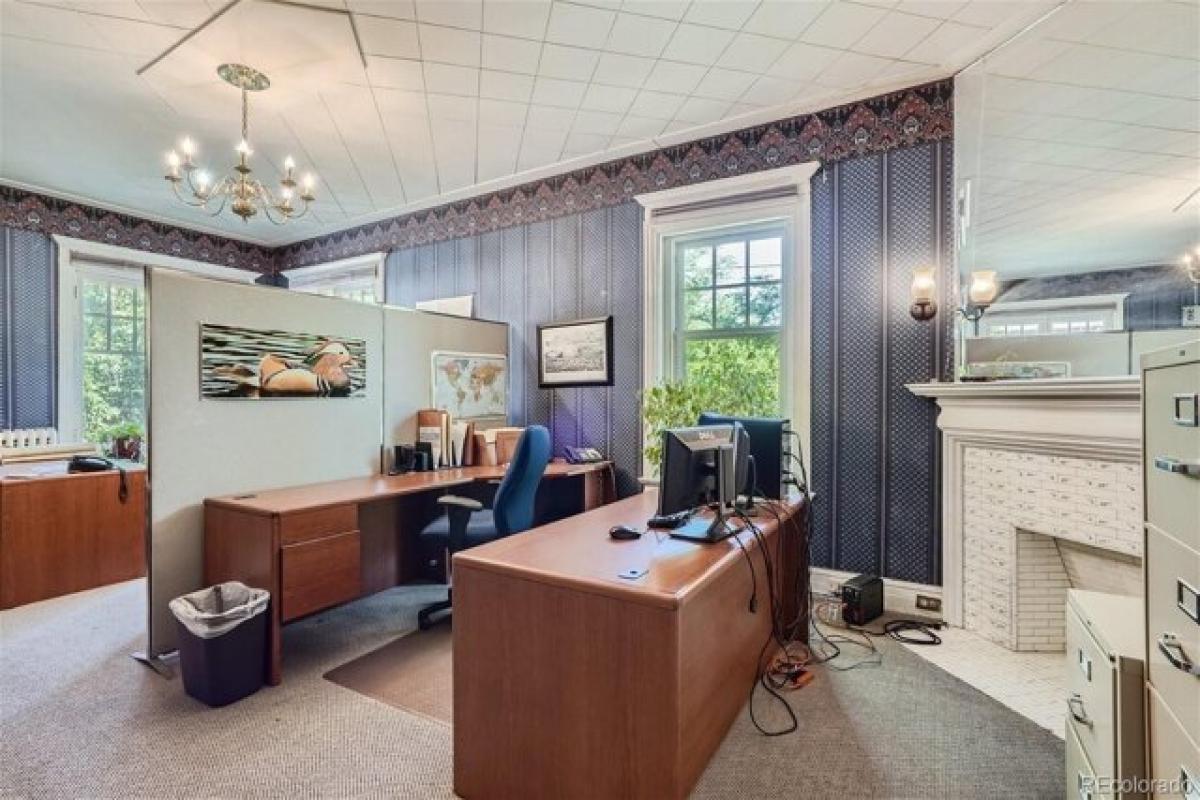 Picture of Home For Sale in Denver, Colorado, United States