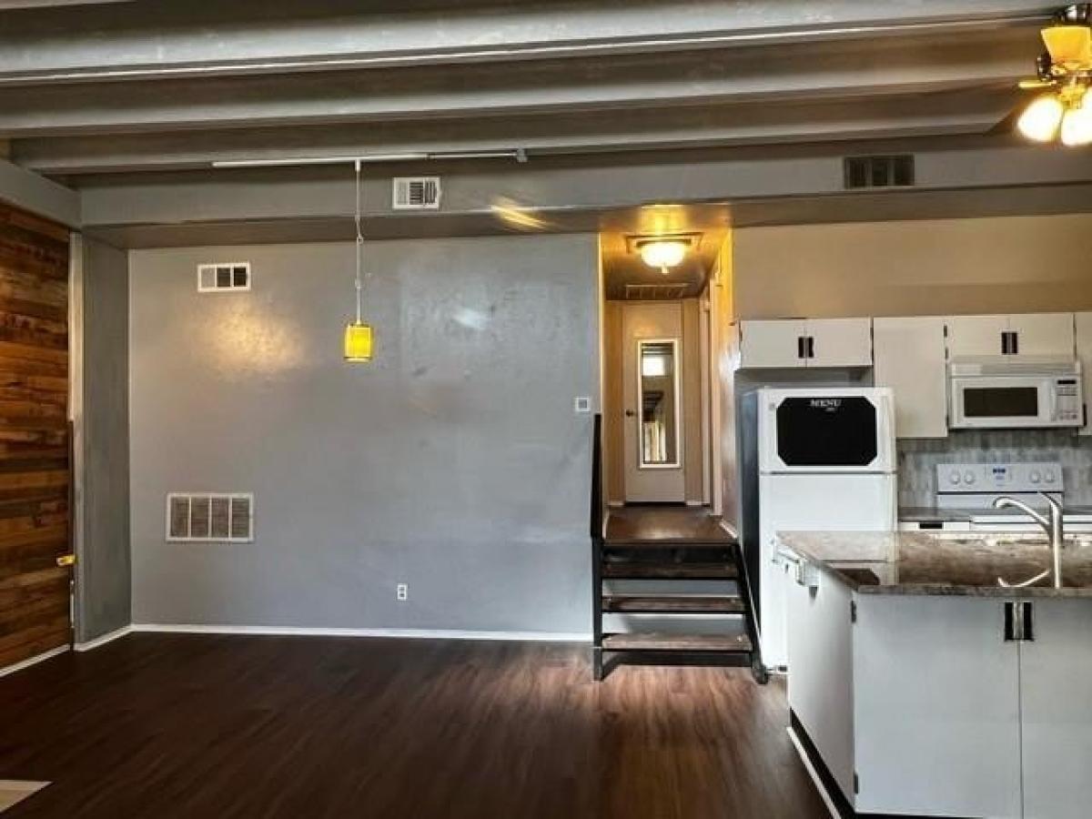 Picture of Home For Sale in Lago Vista, Texas, United States