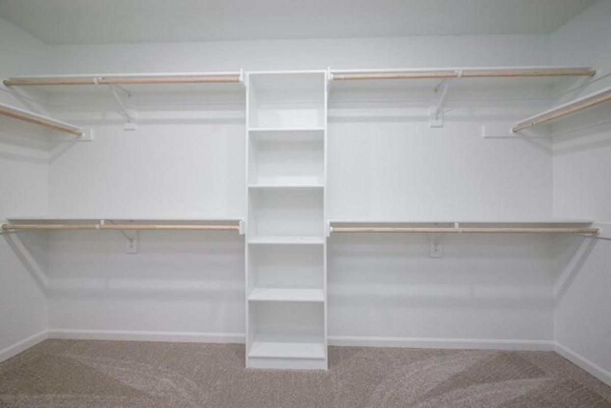 Picture of Home For Sale in Kansas City, Kansas, United States