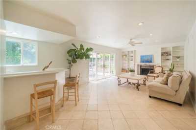 Home For Sale in Calabasas, California