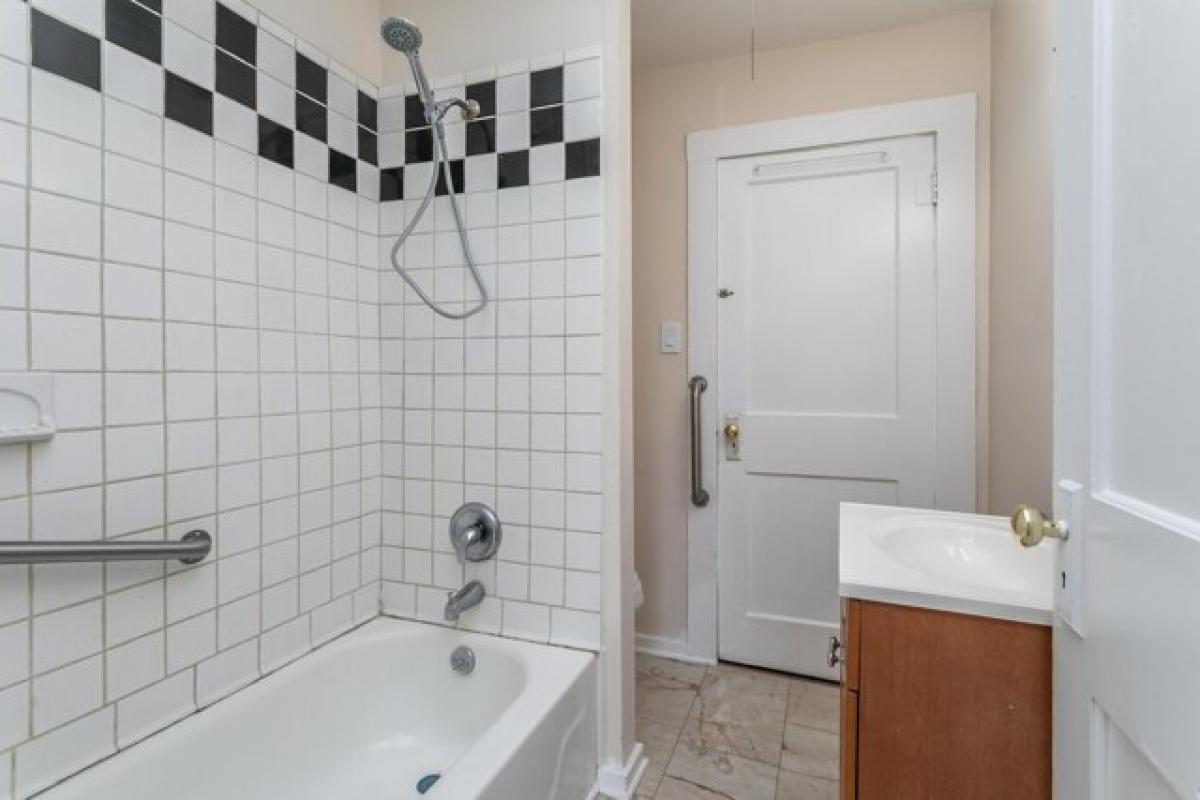 Picture of Home For Sale in Columbia, Missouri, United States