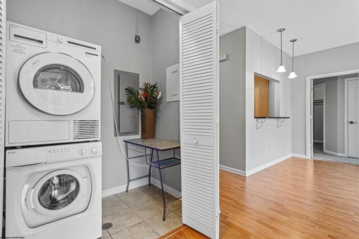 Picture of Home For Sale in Morgantown, West Virginia, United States