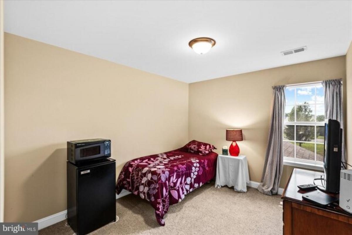 Picture of Home For Sale in Fredericksburg, Virginia, United States