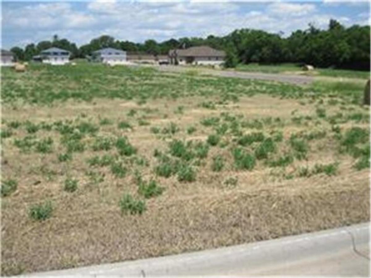 Picture of Residential Land For Sale in Marshall, Minnesota, United States