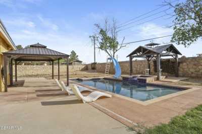 Home For Sale in Horizon City, Texas