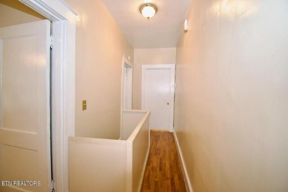 Picture of Home For Sale in Maryville, Tennessee, United States