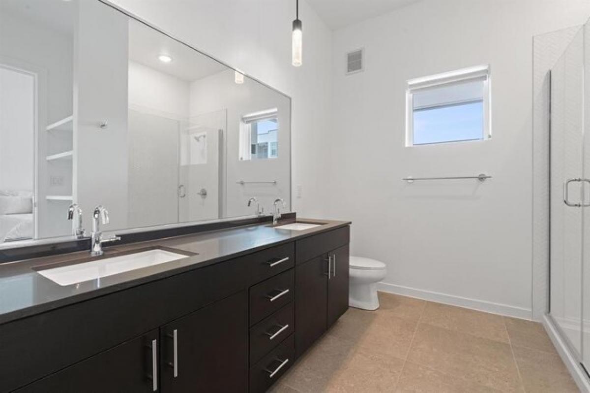 Picture of Home For Sale in Austin, Texas, United States