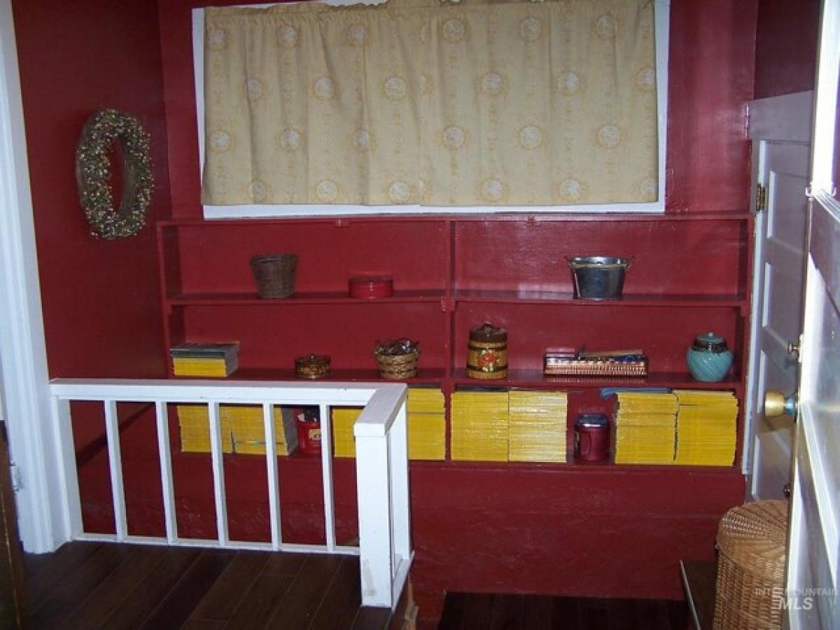 Picture of Home For Sale in Glenns Ferry, Idaho, United States